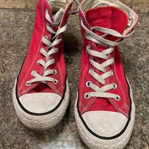 Women’s Converse Chuck Taylors